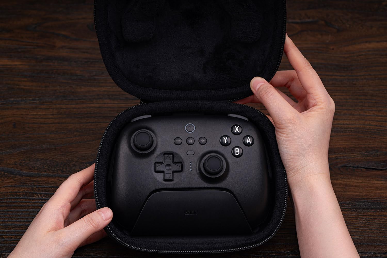 8Bitdo Classic Controller Travel Case Ultimate Controller with Charging Dock (Travel Case Only!