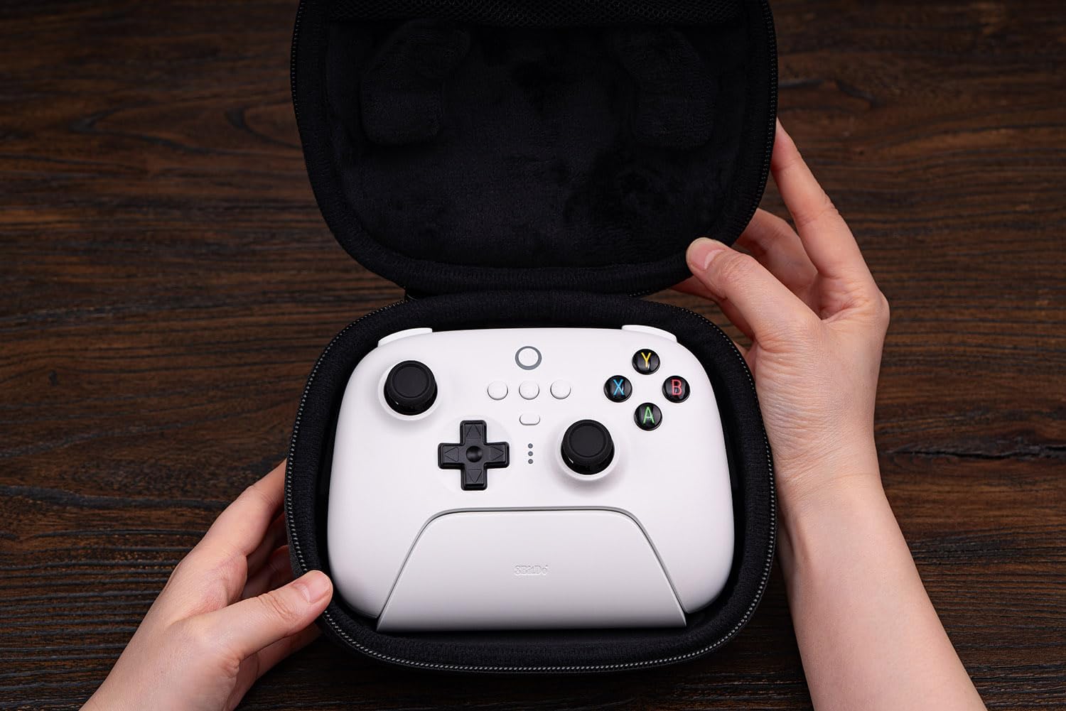 8Bitdo Classic Controller Travel Case Ultimate Controller with Charging Dock (Travel Case Only!