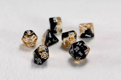 Beadle & Grimm's Cleric Epic Würfel-Set und Rolltablett