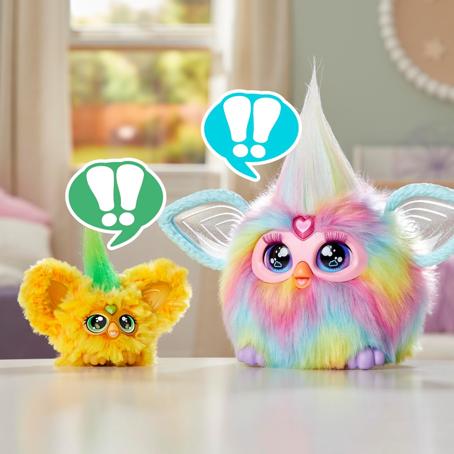 Furby Furblets Hoo-Lah Pineapple Mini Friend, 45+ Sounds & Music, Speaks Only Furbish, Electronic Plush Toys for 6 Year Olds & Up, Yellow & Green