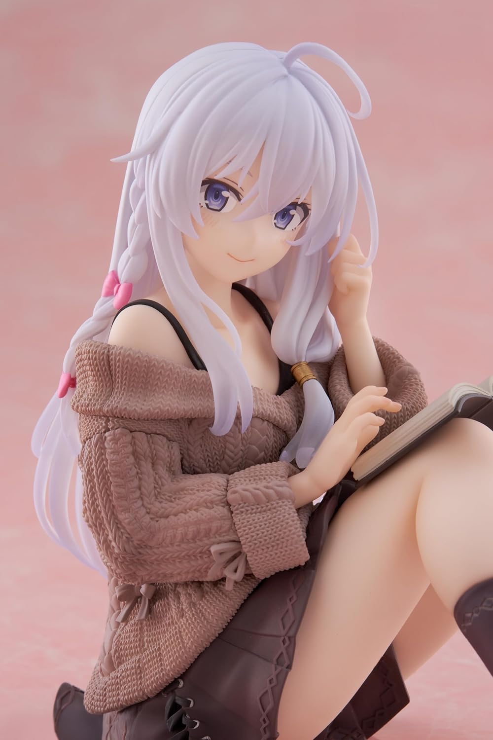 TAITO-Wandering Witch: The Journey of Elaina Desktop Cute Figure - Elaina (Casual Clothes Ver.