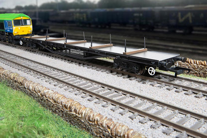 Hornby R60205 BR YMO Salmon Bogie Bolster Wagon - Era 7 Freight Wagons Wagons & Wagon Packs