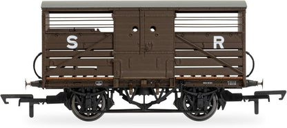 Hornby R60287 SR Cattle Wagon 53698 Freight Wagons