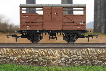 Hornby R60288 BR Ex SR Cattle Wagon 52297 Freight Wagons