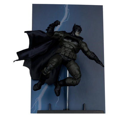 McFarlane DC Multiverse Cover Recreations Actionfigur Batman (Batman: The Dark Knight Returns #1) (Gold Label) 18 cm