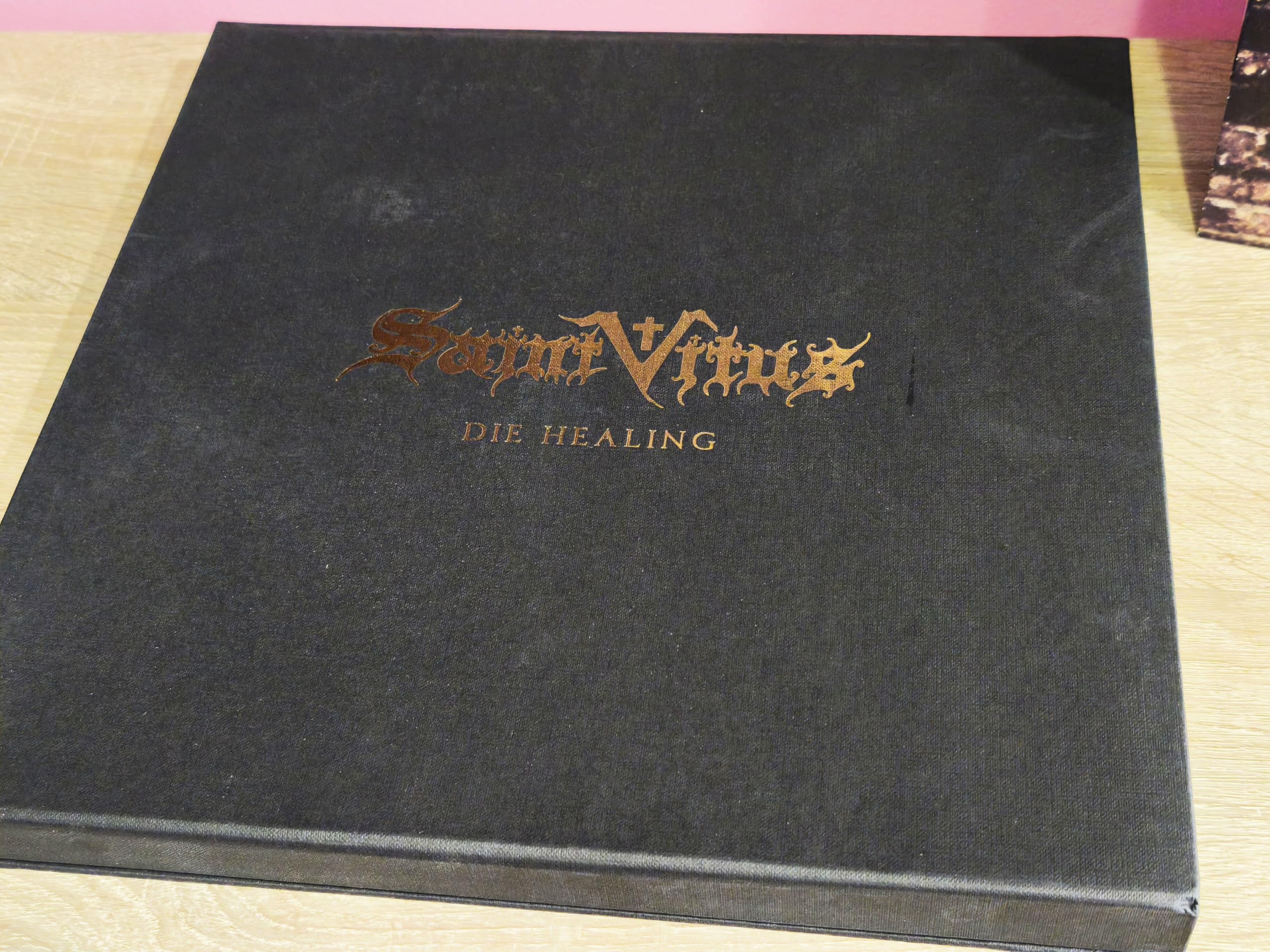 Die Healing Limited Marbled in Luxurious Black Box Embossed in Gold With Magnet