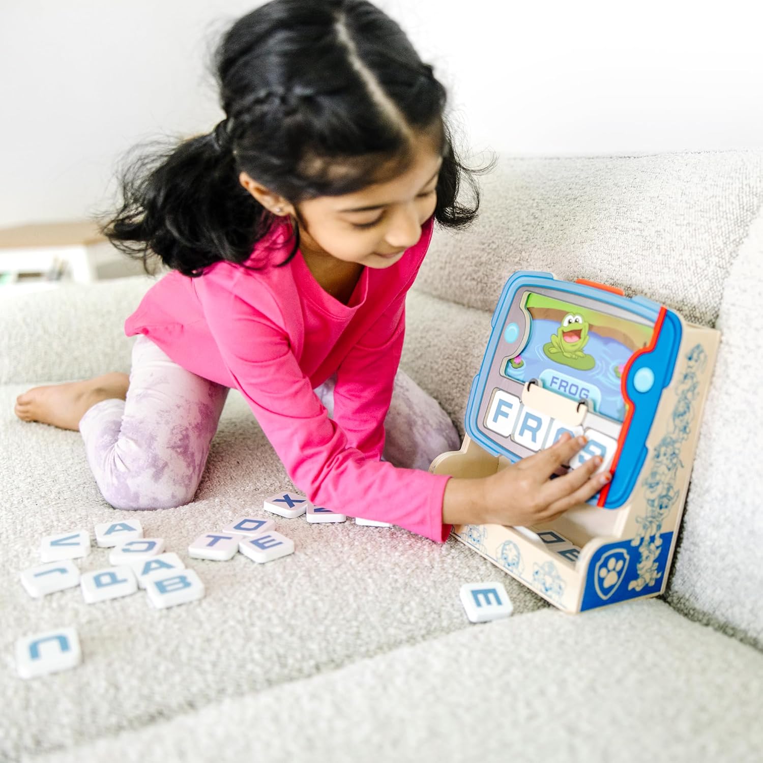 Melissa & Doug Paw Patrol Tablero de madera para deletrear y aprender ingles, Patrulla Canina, Juguetes de madera, Juguete educativo y de desarrollo, Regalo para niños y niñas de 3 4 5 6 7 años