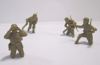 ICM 1:35-7,62 cm Pak 36(r) with German Crew (4 figures