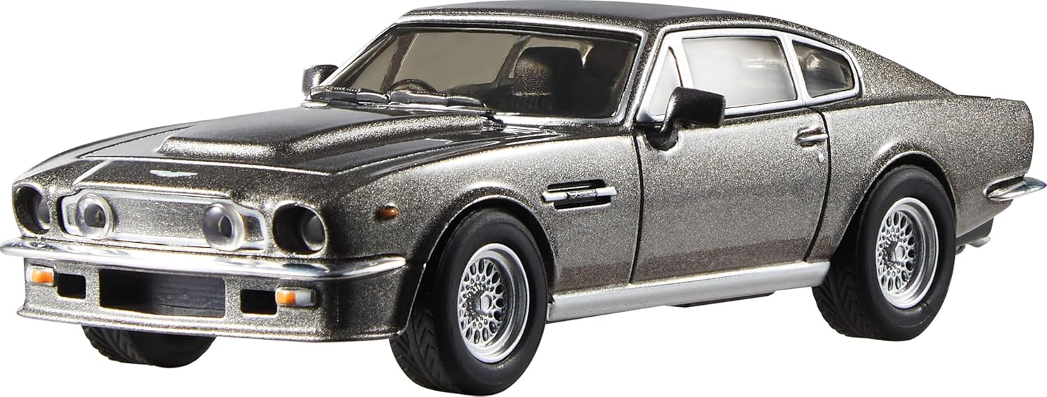 Hot Wheels Premium Aston Martin, 1:43rd Scale Vehicle, Officially Licensed Replicas for Adult Collectors, Real Riders Tires, Metal/Metal Body & Chassis, HWT12