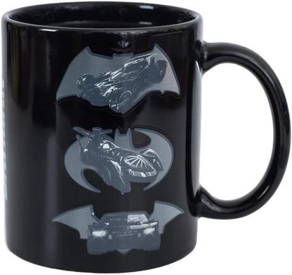 Pyramid International Batman Heat Change Mug – Official Batman Ceramic Mug with Heat-Activated Design, Iconic Batman Logo Appears with Heat, Ceramic, for Fans, Great for Home or Office Use