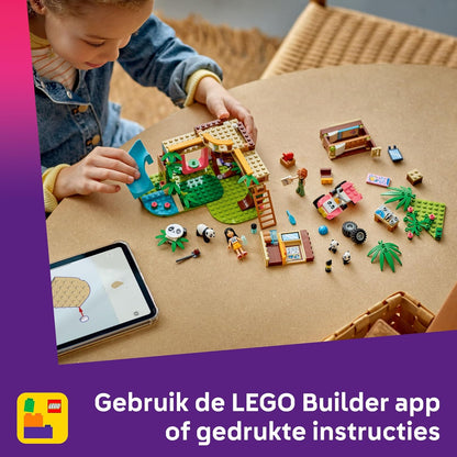 LEGO Friends Il Santuario dei Panda Giocattolo per la Cura degli Animali con Casa sull'Albero, Veicolo ATV, 2 Mini Bamboline e 3 Panda - Giochi Creativi per Bambine da 7 Anni in su - 42648