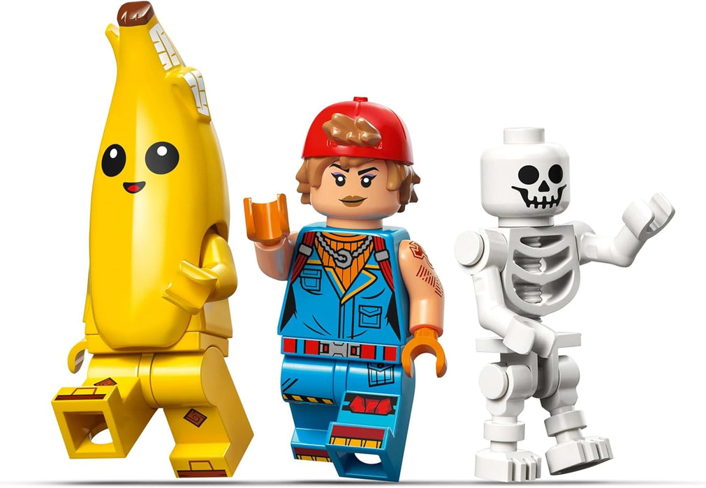 LEGO Fortnite Campo di Bananita e Starter Giocattolo - Include le Figure del Lupo e del Lama delle Scorte, 3 Minifigure e un Falò - Regalo per Gamer, Bambini, Bambine e Fan da 7 Anni - 77075