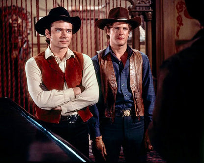 LEVITT, GENE / SZWARC, JEANNOT / MARTINSON, LESLIE H. - ALIAS SMITH UND JONES