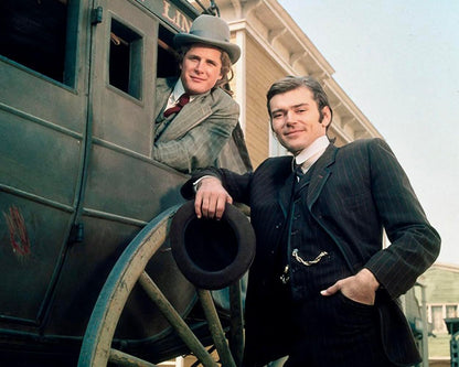 LEVITT, GENE / SZWARC, JEANNOT / MARTINSON, LESLIE H. - ALIAS SMITH UND JONES