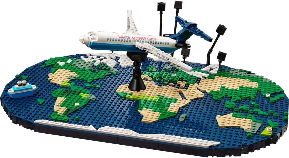 LEGO Family Momenti di Viaggio, Mappa del Mondo Giocattolo con Aereo da Costruire e Supporto Foto, Giochi per Bambini e Bambine, Gadged Idea Regalo per Ragazzi e Ragazze, Attività per Famiglia 41838