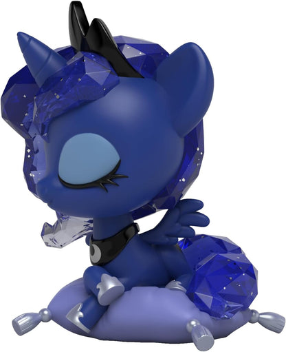 Mighty Jaxx My Little Pony Kwistal Fwenz: Princess Memories | Princess Luna | Figura da collezione in vinile da 6 pollici