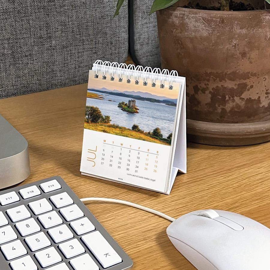 Carousel Worldwide, Scottish Lochs & Mountains 2026 Desk Calendar