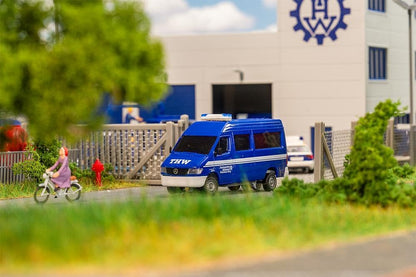 `Faller - 1/87 Mb Sprinter ````Thw```` Met Blauw Licht (Herpa) (05/25)*`
