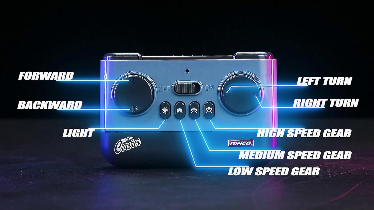 Ninco - Crasher op afstand bestuurde auto met licht, 3 snelheden en wanneer het een obstakel raakt, vliegen motorkap en deuren in de lucht. Werkt op batterijen. Vanaf 6 jaar (NH93194