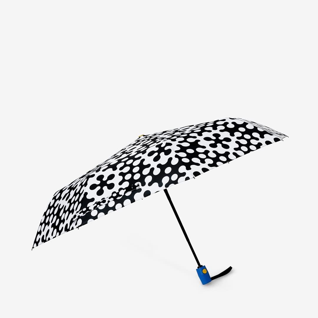 Areaware Pattern Umbrella | Monochrome Rain Umbrella | Open Diameter = 53 cm | Dusen Dusen, Black & White