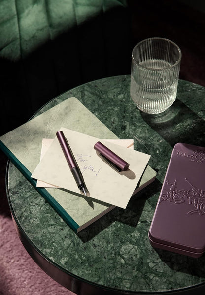 FABER-CASTELL Grip Edition 201530 Gift Set with Fountain Pen M and XB Ballpoint Pen in Metal Case Berry