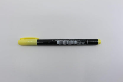 Tombow Brush Pen Fudenosuke pastel for black paper, pale yellow