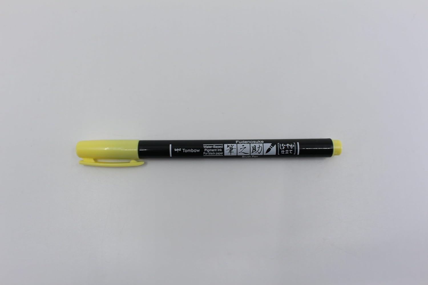 Tombow Brush Pen Fudenosuke pastel for black paper, pale yellow