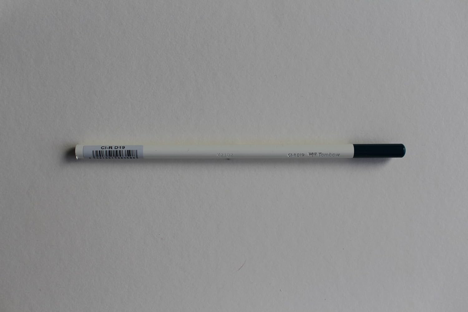Tombow coloured pencil teal blue, wax-based lead with high colour brilliance, artist's colour pencil for professional artists an beginners