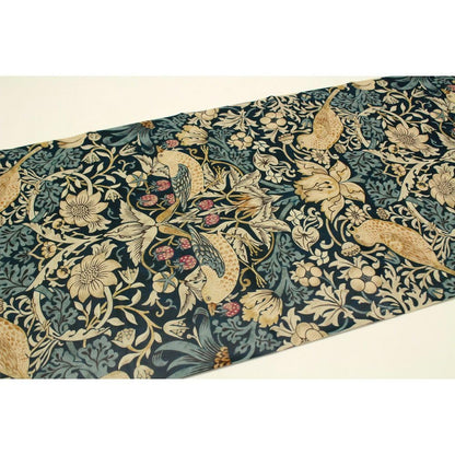 MT Remake William Morris Raspberry