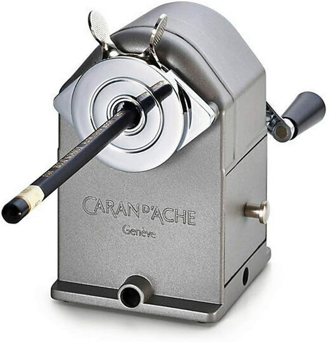 Caran d'Ache - Temperamatite in metallo & 0775.306 Artist Graphite Line Grafwood - Matite con 6 gradazioni di durezza