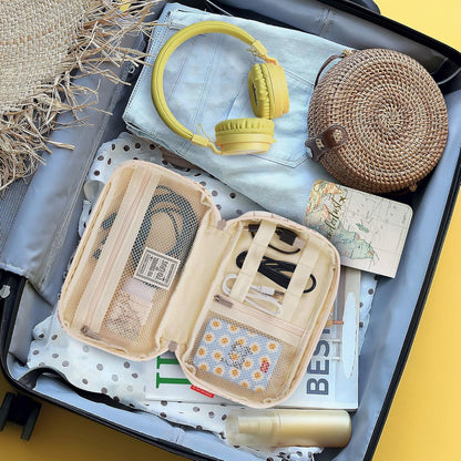 Legami - Cable Organizer - Cable Organizer, Travel Case for PC Phone Wires and Cables, Bag for Electronic Gadgets, Charger, Power Bank, Small Portable Bag, 24 x 14 x 4.8 cm, Beige, Soft