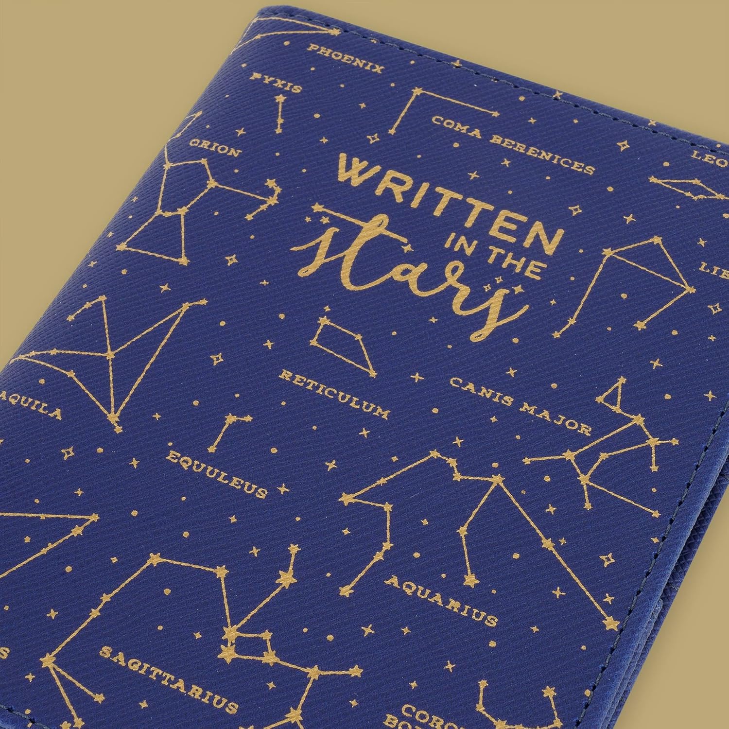 Legami - Blue Passport Holder, Passport Holder Wallet for Travel, Passport Case, 1 Passport Pocket, 4 Card Pockets, RFID Protection, 10.5 x 14 x 1 cm, Stars Theme, Blue, S, Casual