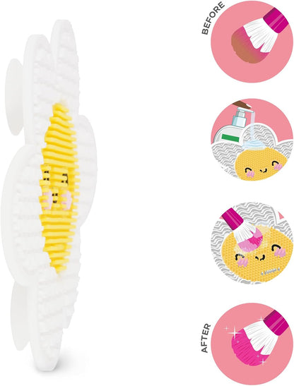 Legami - Makeup Brush Cleaner Mat - Brush it Off! - Makeup Brush Cleaning Pad, Silicone Pad for Cosmetics with Suction Cup, Daisy Theme