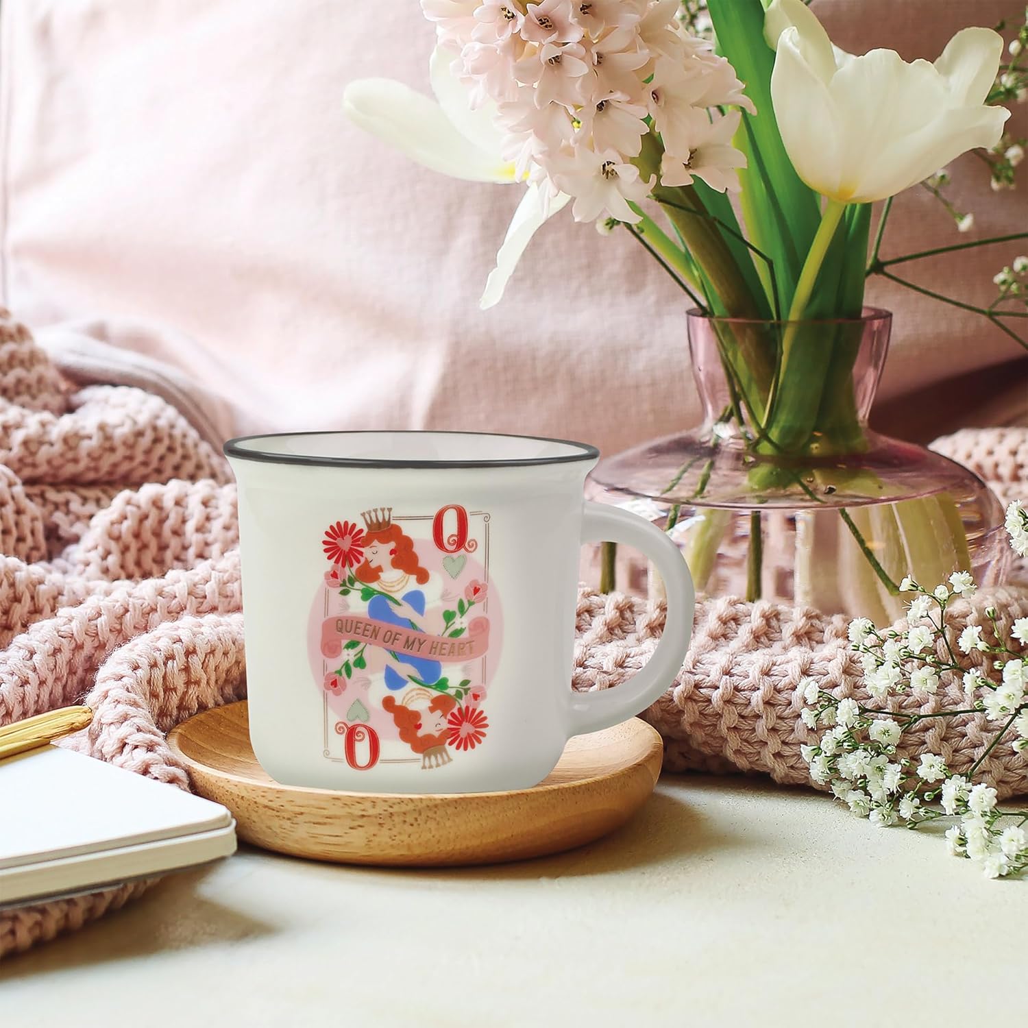 Legami - Cuppuccino Mug, New Bone China, Breakfast Cup, Dishwasher Safe Coffee Tea Mug, Queen Theme, Diameter 10 cm, Capacity 350 ml