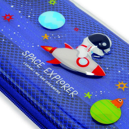 Legami - Wonderwow Pencil Case, 2 Compartments and Pen Holder Inside, Mesh Compartment, Zipper Closure, 23 x 11 x 5 cm