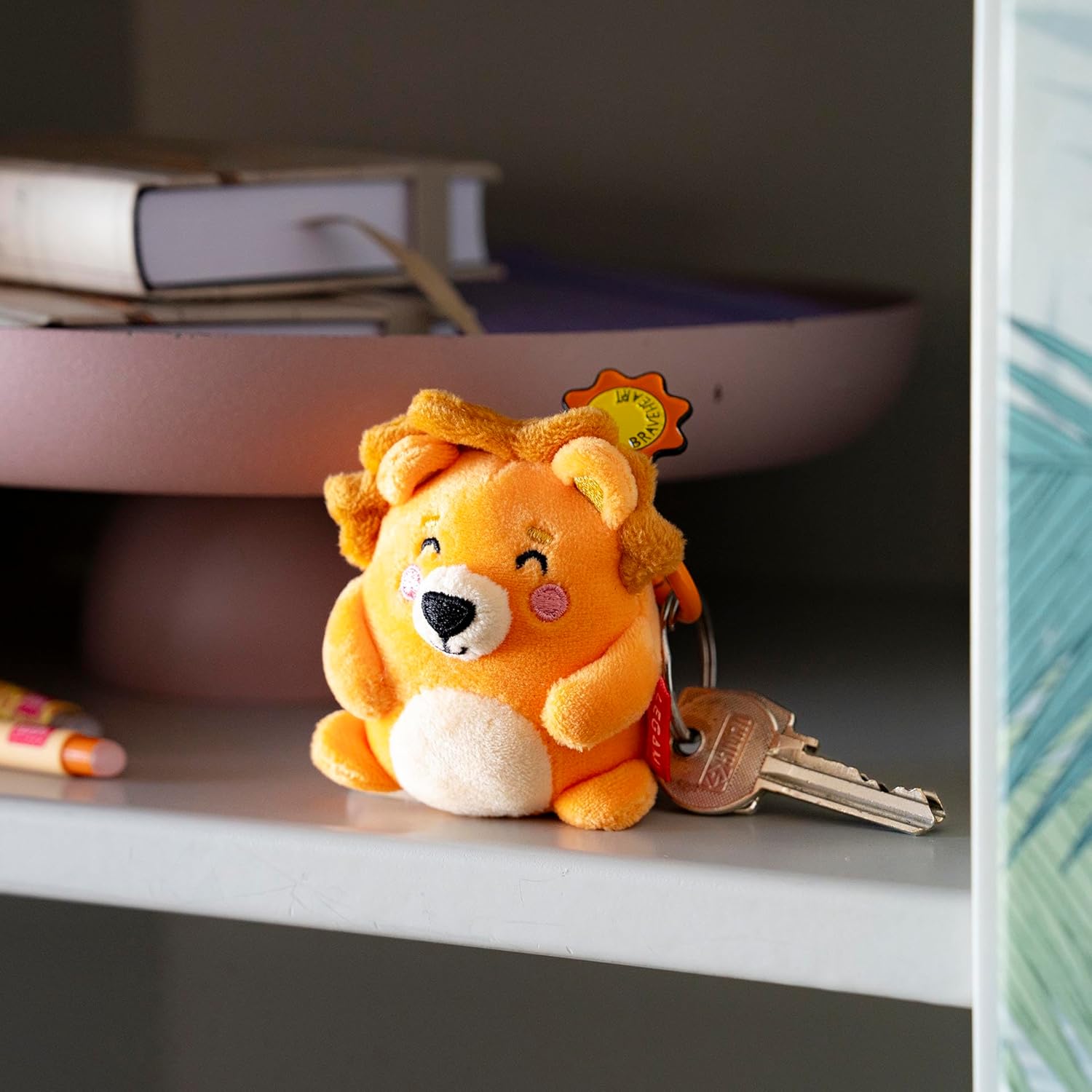 Legami - Super Soft Keyring! Plush Keyring, Pendant with Engraved Message and Zinc Carabiner, Orange, S, Lion