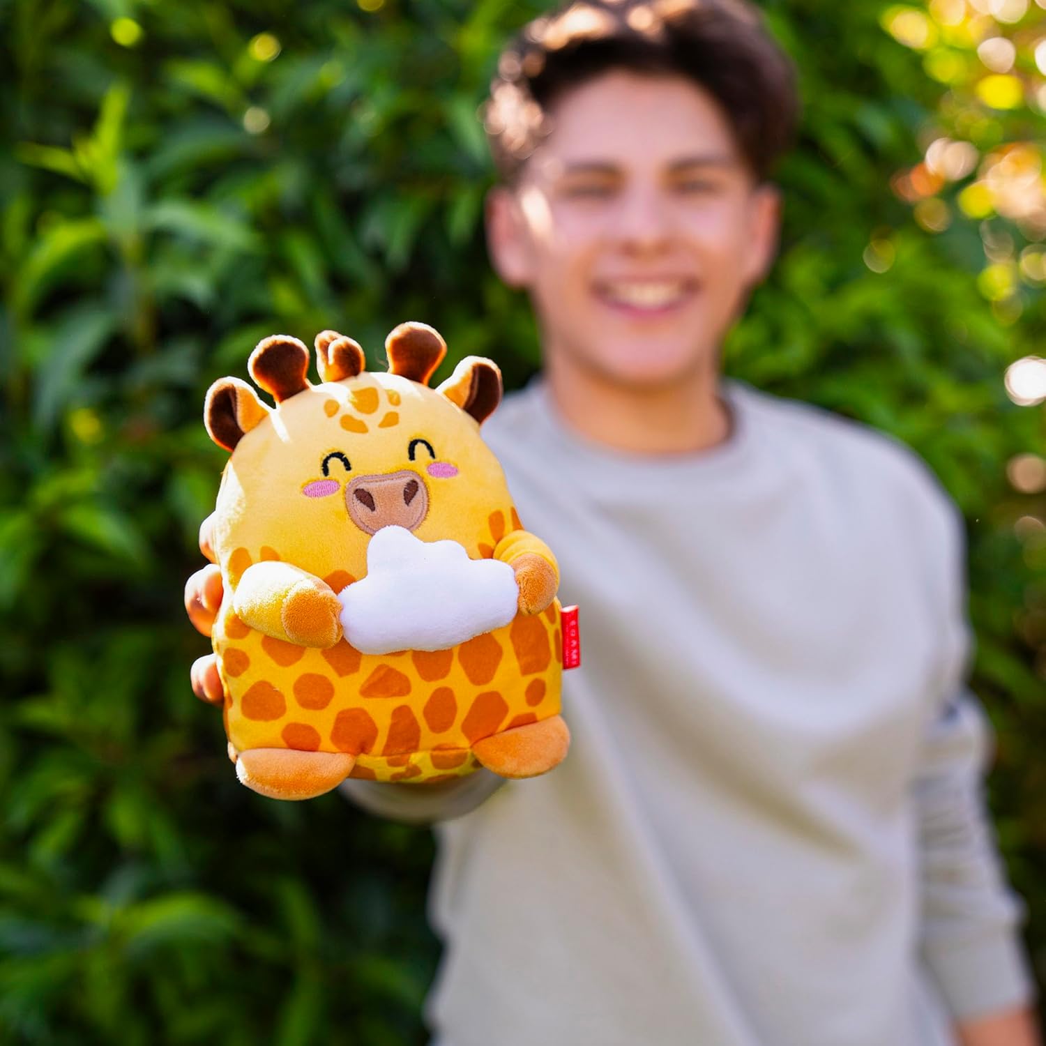 LEGAMI - Super Soft Plush Plush, Giraffe Theme, Mini Size, with Personalised ID Card, Stands Alone, 14 x 15 x 12 cm, Yellow