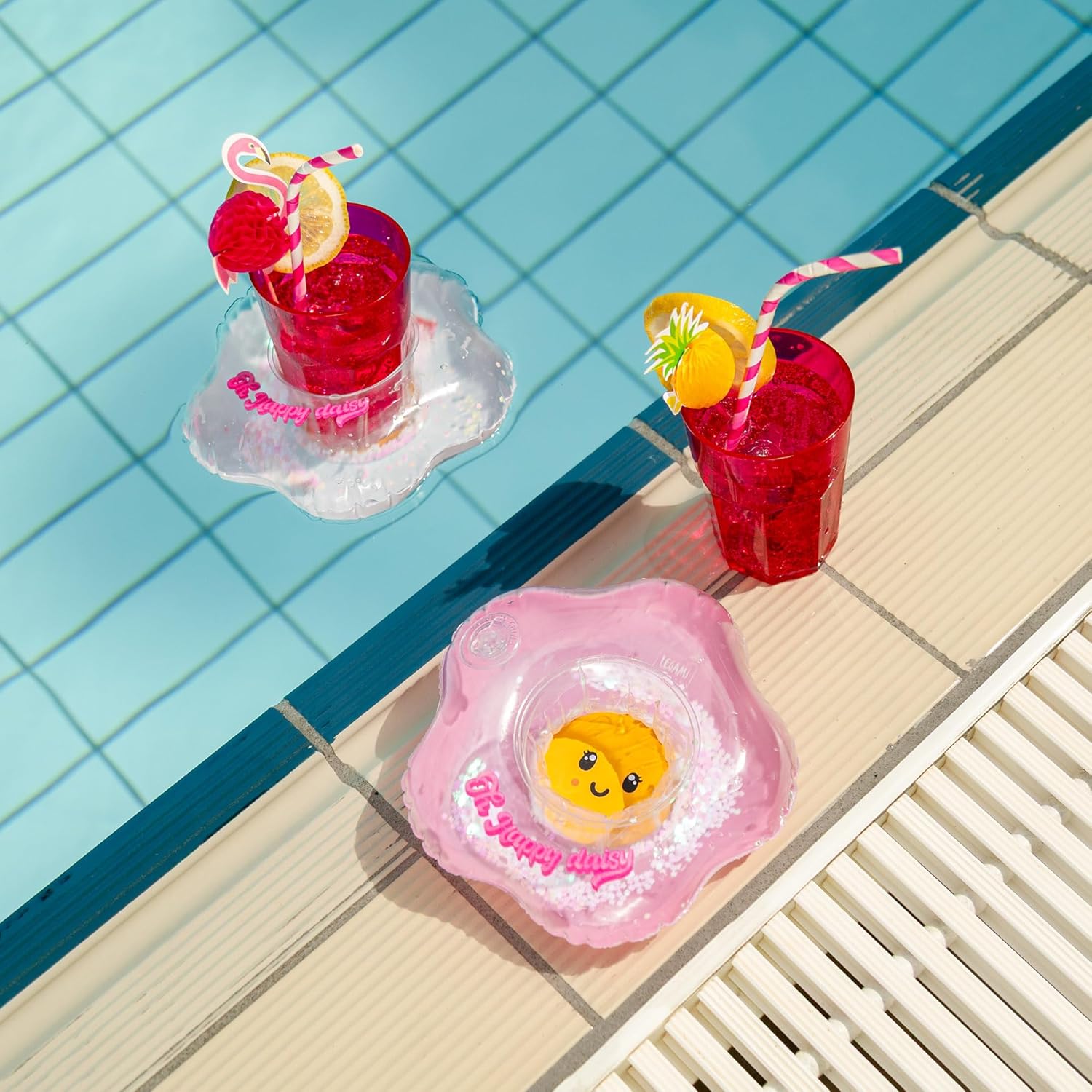 Legami - Set of 2 Inflatable Drink Holder, Floating Drinks Holder, Flower Shape, Floating Beverage Holder for Sea, Real Relaxation for Aperitifs and Snacks by the Pool, Diameter 8 cm