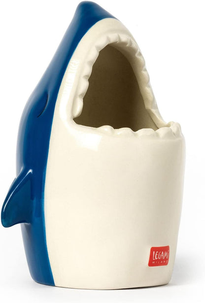Legami Desk Friends Ceramic Pen Holder, 12.5 x 7.5 cm, Shark Theme, for Desk, Hand Painted