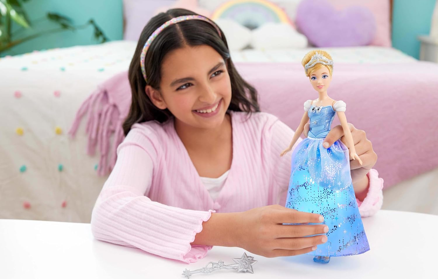 Mattel Disney Princess Cinderella Light-Up Dress Fashion Doll with Sounds & Magic Wand Activation, Enchanted Ballgown Cinderella Inspired by Movie, JBF94