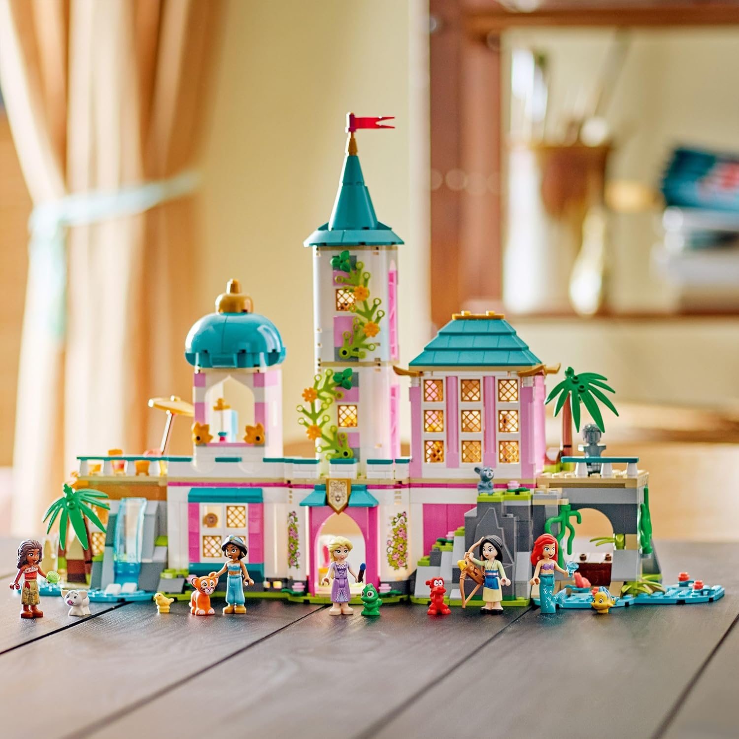 Lego: 43267 - Disney Princess - Castello Della Principessa E Animali Reali