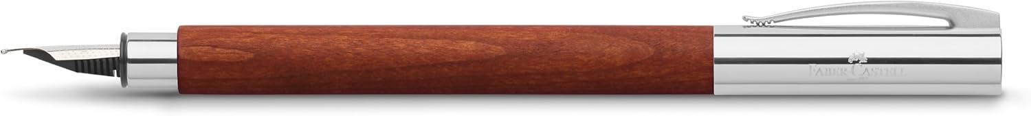 Faber Castell 148180 - Pluma estilográfica con cuerpo en madera de peral, plumín de acero inoxidable, trazo M