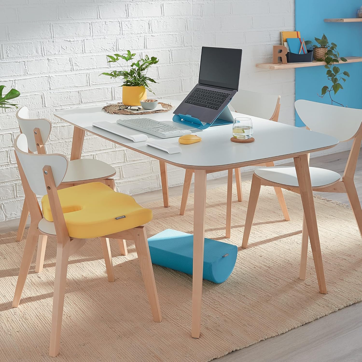 Leitz Desk Foot Rest, Adjustable Leg & Knee Support, Suitable For The Home Office, Relieves Shoulder & Back Ache, Made From Foam With A Fabric Cover, Ergo Cosy Range, Velvet Grey, 53710089