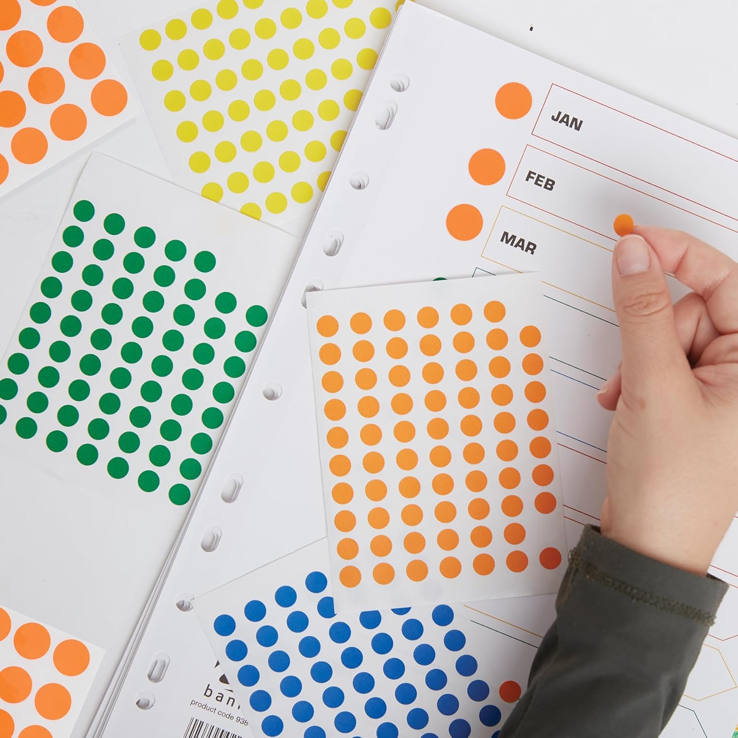 Blick Labels, Fluorescent Red, Self Adhesive Stickers, Coloured Dot, Circles, 13mm, 140 Labels, for Home, Office, Family, School, Holiday Calendar Organising, Planner, Rewards Chart, Colour Coding