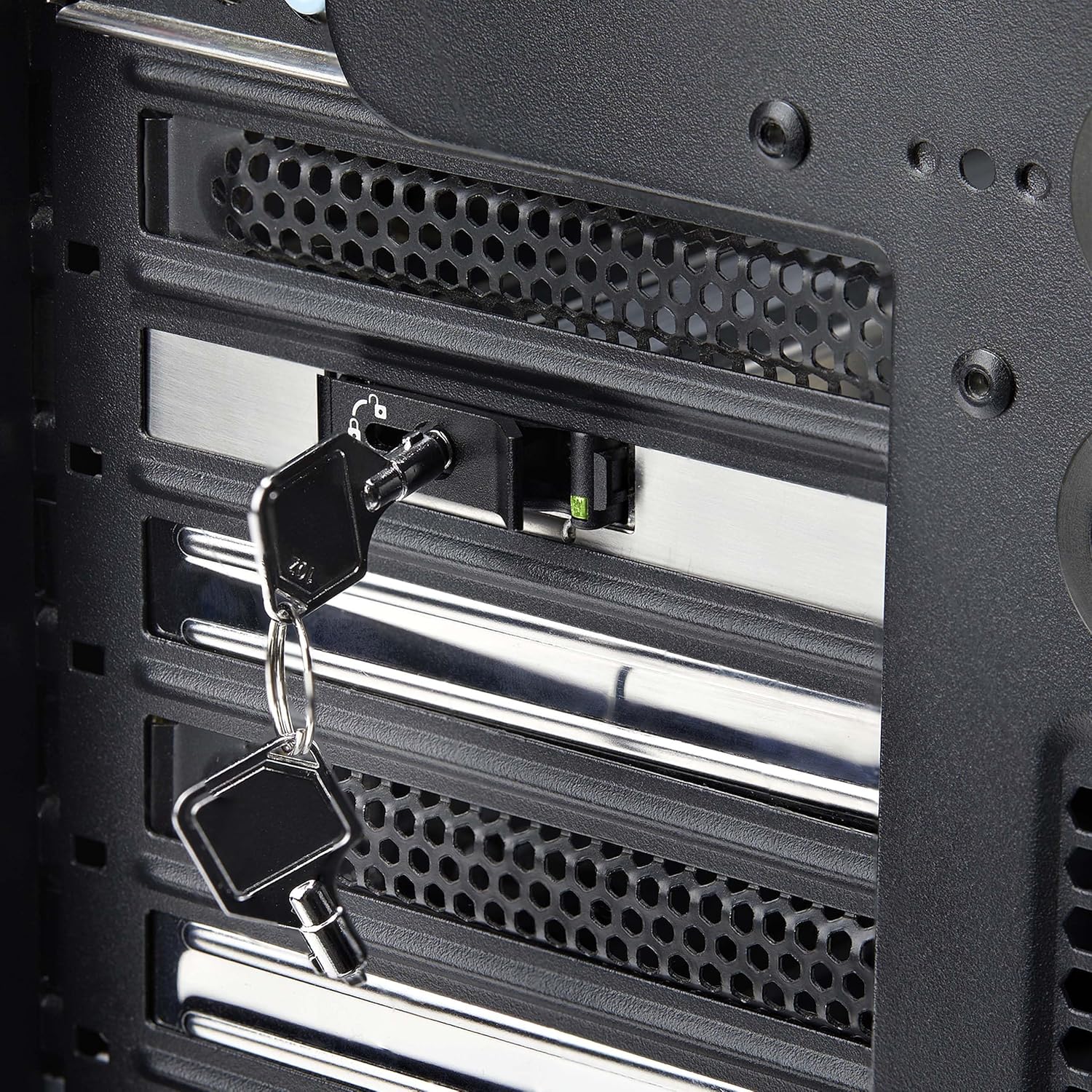 StarTech.com M.2 NVMe SSD Drive Tray for PCIe Expansion Product Series - Drive Tray for an Additional Hot Swappable Drive