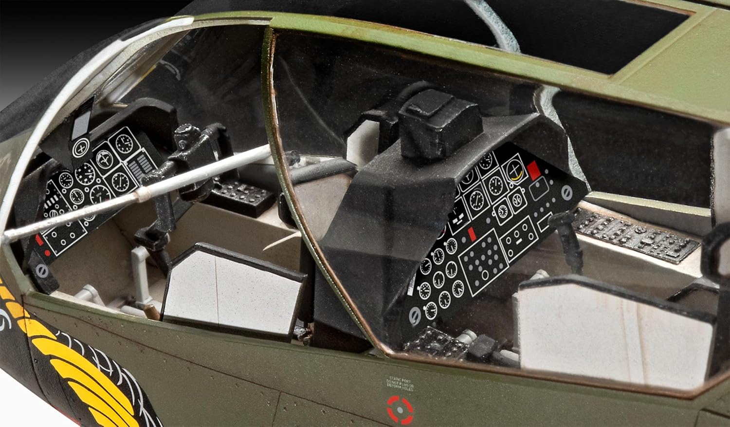 REVELL - Bell AH-1G Cobra 1:32  (deleted) /Toys