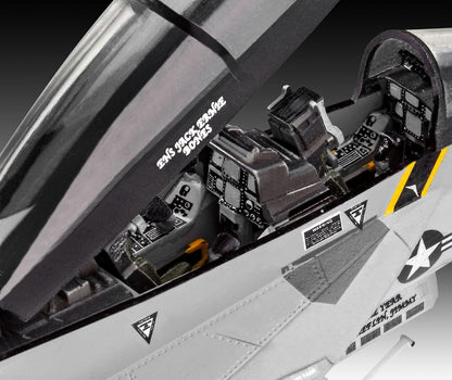 Revell 03834 F/A-18F Super Hornet 1:72 Scale Unbuilt/Unpainted Plastic Model Kit