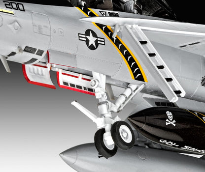Revell 03834 F/A-18F Super Hornet 1:72 Scale Unbuilt/Unpainted Plastic Model Kit