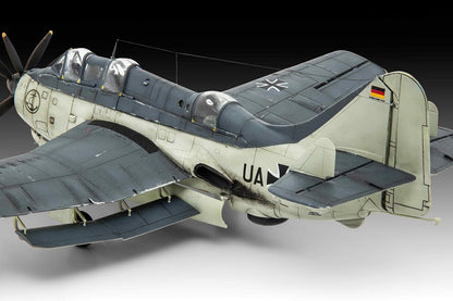 Revell 63775 Model Set Fairey Gannet AS.1/AS.4 1:72 Scale Unbuilt/Unpainted Plastic Model Kit with Accessories