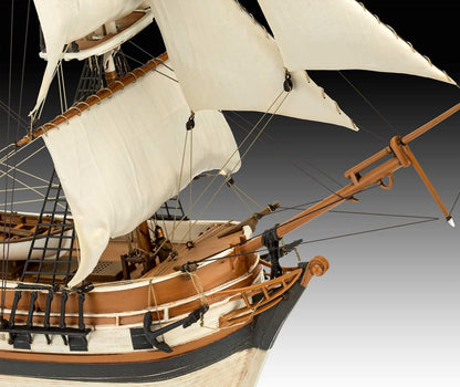Revell Model Set 65458 Model Set HMS Beagle 1:96 Scale Unbuilt/Unpainted Plastic Model Kit with Accessories